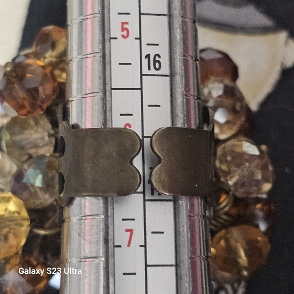 Large Crystal Cluster Ring  6-1/2 adjustable - Picture 6 of 7